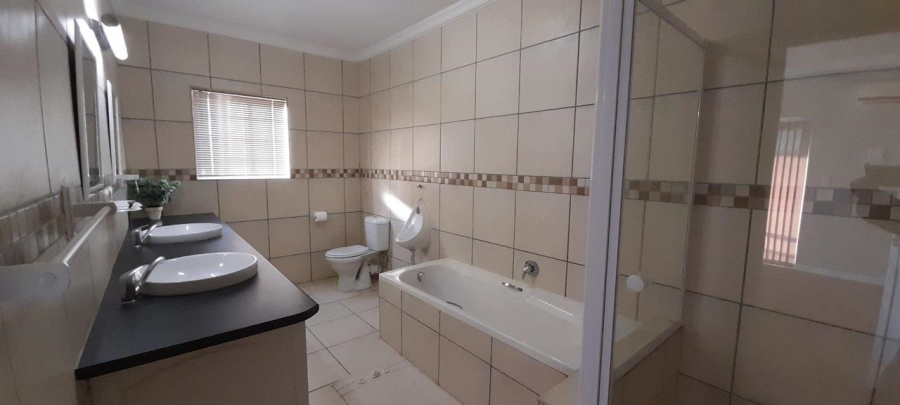 3 Bedroom Property for Sale in Velddrif Western Cape